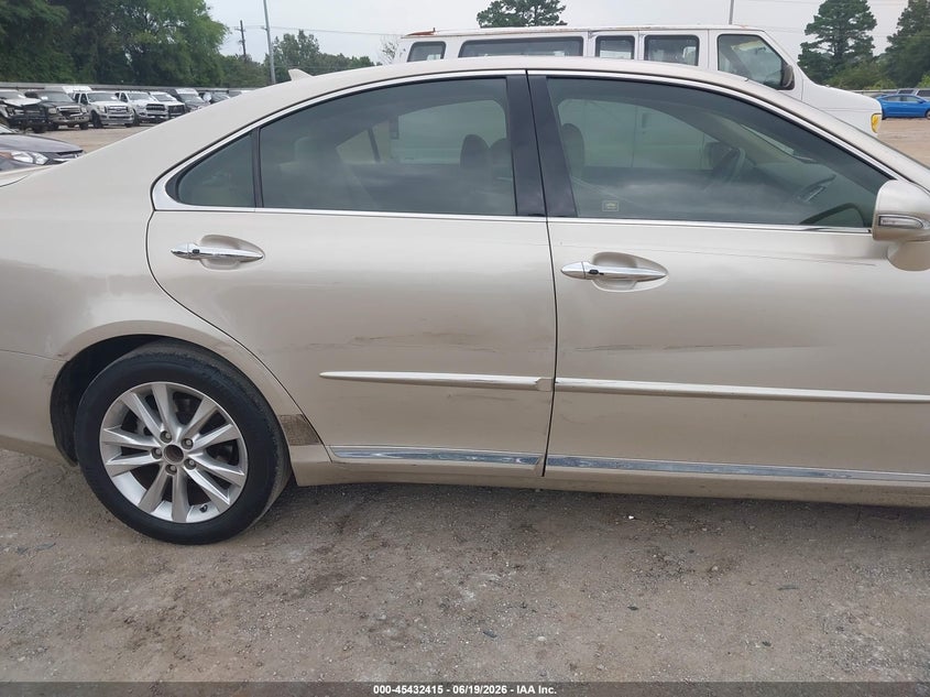 2011 Lexus Es 350 VIN JTHBK1EG3B2423420 IAAI salvage auction — REAR END, Salvage (Texas), sold $25 on 2026-07-23 (photo 6)