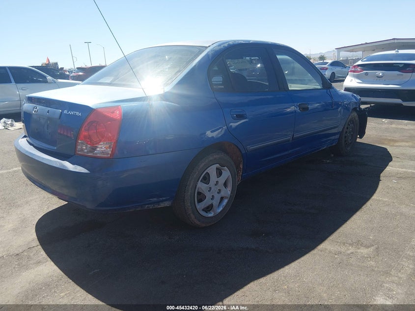 2004 Hyundai Elantra VIN KMHDN46D24U874218 IAAI salvage auction — RIGHT FRONT, Salvage (Utah), sold $300 on 2026-07-24 (photo 4)