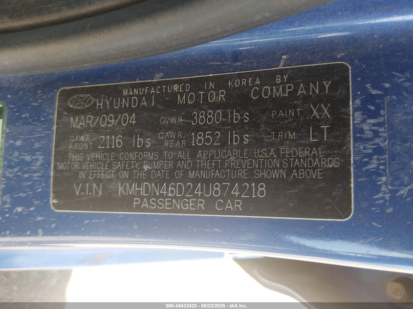 2004 Hyundai Elantra VIN KMHDN46D24U874218 IAAI salvage auction — RIGHT FRONT, Salvage (Utah), sold $300 on 2026-07-24 (photo 9)