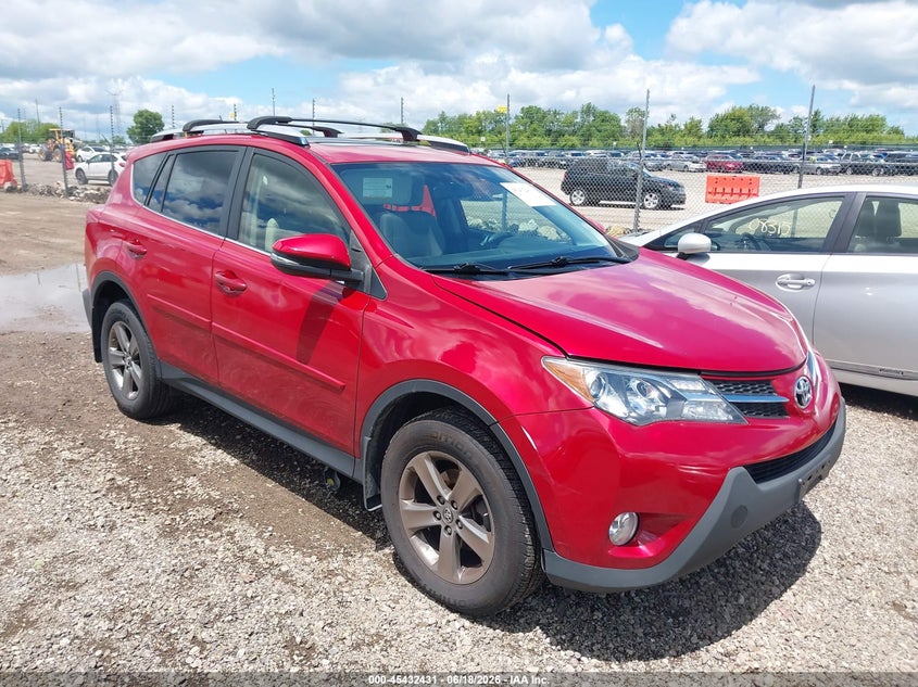 2015 Toyota Rav4 VIN JTMRFREV3FD163239 IAAI salvage auction — NORMAL WEAR, Clear (Illinois), sold $4,950 on 2026-07-22 (photo 1)