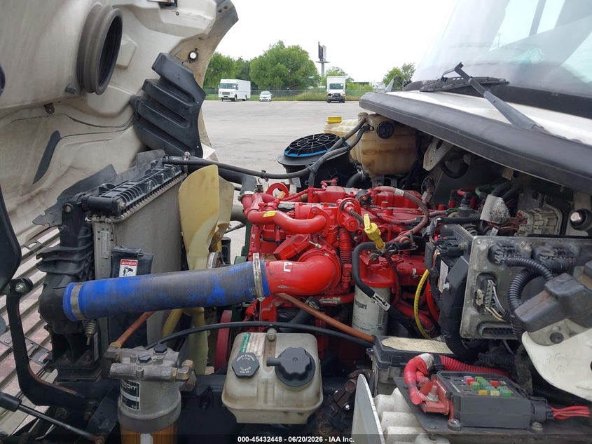 2022 Freightliner M2 106 VIN 1FVACWFC4NHNB6208 IAAI salvage auction — FRONT END, Salvage (Louisiana), sold $9,100 on 2026-07-29 (photo 9)