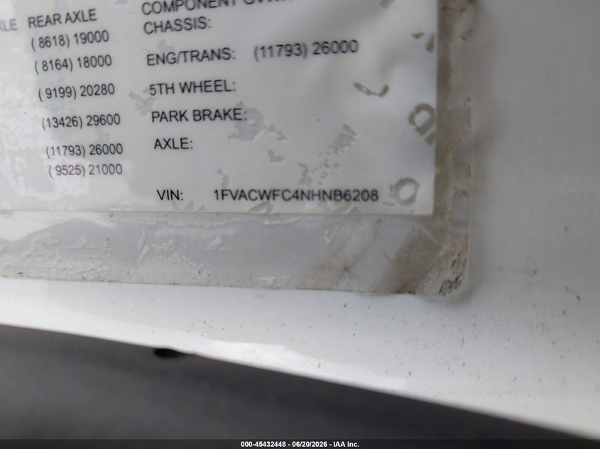 2022 Freightliner M2 106 VIN 1FVACWFC4NHNB6208 IAAI salvage auction — FRONT END, Salvage (Louisiana), sold $9,100 on 2026-07-29 (photo 8)