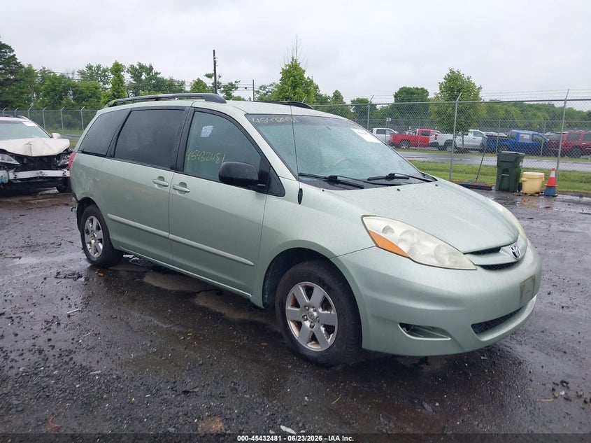 2006 Toyota Sienna VIN 5TDZA23C96S546520 IAAI salvage auction — REAR END, Clear (Virginia), sold $675 on 2026-07-21 (photo 1)