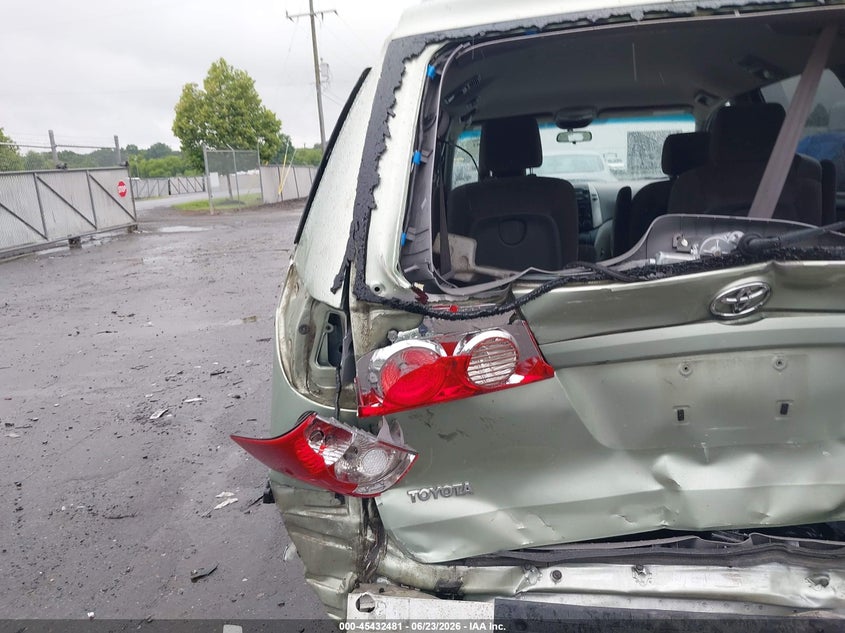 2006 Toyota Sienna VIN 5TDZA23C96S546520 IAAI salvage auction — REAR END, Clear (Virginia), sold $675 on 2026-07-21 (photo 6)