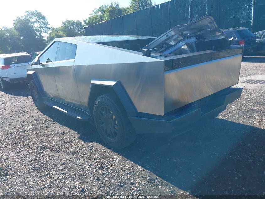 2025 Tesla Cybertruck VIN 7G2CEHED5SA071427 IAAI salvage auction — FRONT END, Salvage Title, sold $20,100 on 2026-07-23 (photo 3)