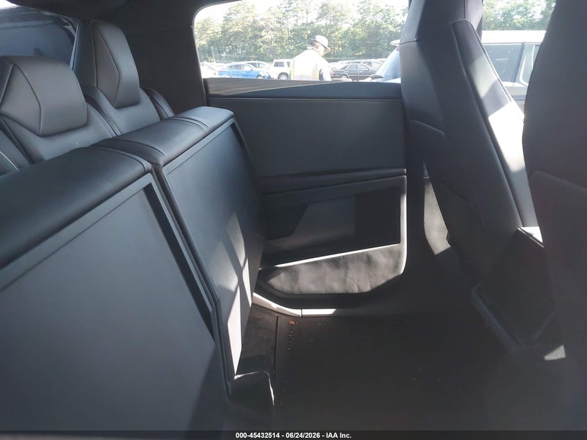 2025 Tesla Cybertruck VIN 7G2CEHED5SA071427 IAAI salvage auction — FRONT END, Salvage Title, sold $20,100 on 2026-07-23 (photo 8)