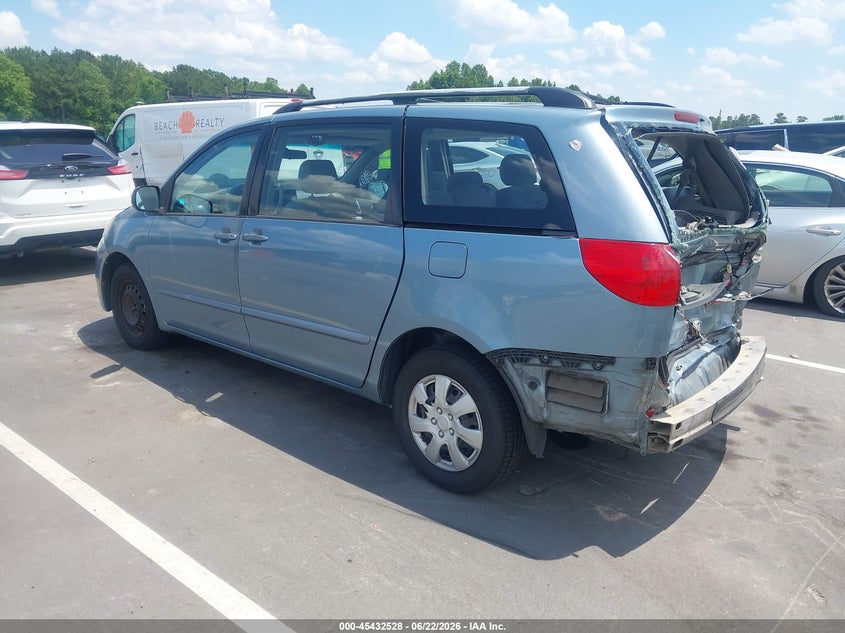 2007 Toyota Sienna VIN 5TDZK23C97S001089 IAAI salvage auction — REAR END, Salvage (North Carolina), sold $450 on 2026-07-22 (photo 3)