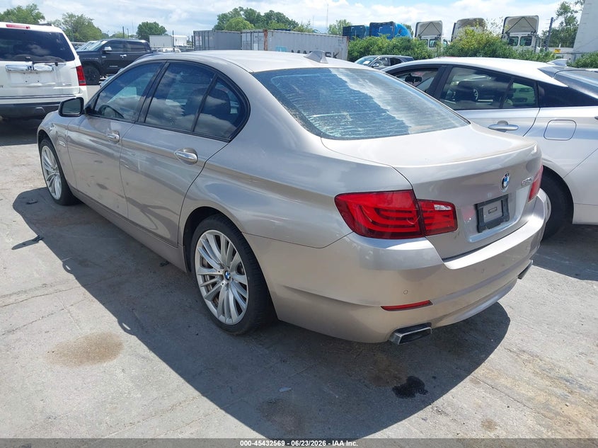 2012 BMW 5er VIN WBAFR9C56CDV58280 IAAI salvage auction — NORMAL WEAR, Clear (South Carolina), sold $825 on 2026-07-29 (photo 3)