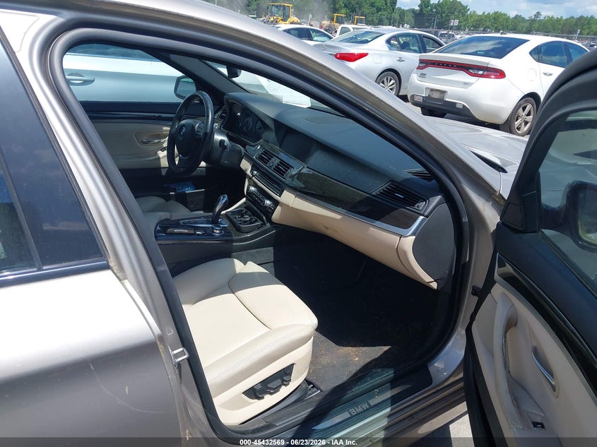 2012 BMW 5er VIN WBAFR9C56CDV58280 IAAI salvage auction — NORMAL WEAR, Clear (South Carolina), sold $825 on 2026-07-29 (photo 5)