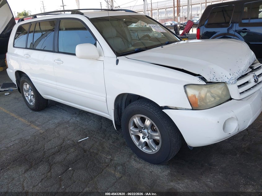 2006 Toyota Highlander VIN JTEGP21A860112739 IAAI salvage auction — FRONT END, Salvage (California), sold $825 on 2026-07-07 (photo 1)