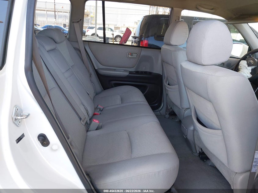 2006 Toyota Highlander VIN JTEGP21A860112739 IAAI salvage auction — FRONT END, Salvage (California), sold $825 on 2026-07-07 (photo 8)