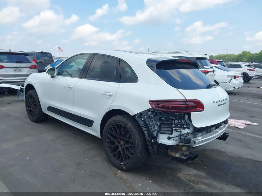 2017 Porsche Macan VIN WP1AG2A58HLB50436 IAAI salvage auction — REAR END, Salvage (North Carolina), sold $8,100 on 2026-07-08 (photo 3)