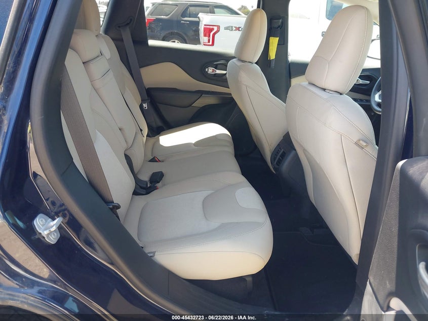 2016 Jeep Cherokee VIN 1C4PJMABXGW337382 IAAI salvage auction — NORMAL WEAR, SF97 (California), sold $3,050 on 2026-07-29 (photo 8)