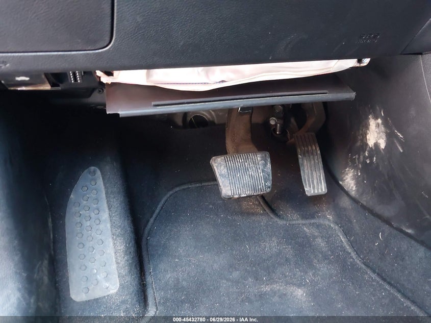 2019 Jeep Cherokee VIN 1C4PJMCB1KD449487 IAAI salvage auction — NORMAL WEAR, Sf97 (New York), sold $25 on 2026-07-23 (photo 6)