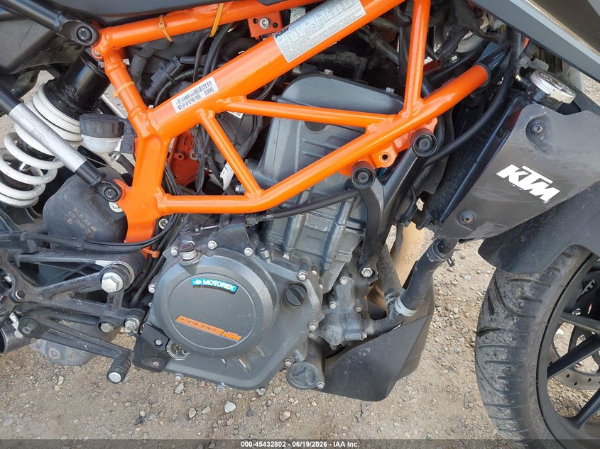 2023 Ktm 390 adventure VIN MD2JPJ402PN201695 IAAI salvage auction — FRONT END, Salvage Title, sold $300 on 2026-07-22 (photo 8)