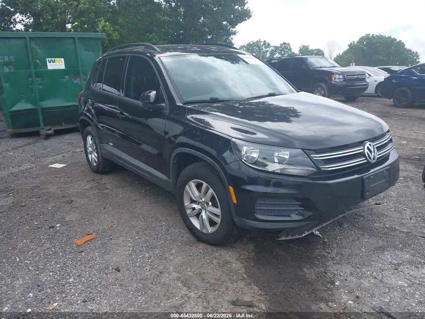 2016 Volkswagen Tiguan VIN WVGAV7AX7GW581011 IAAI salvage auction — SIDE, Salvage Title, sold $1,375 on 2026-08-19 (photo 1)