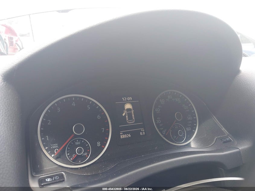 2016 Volkswagen Tiguan VIN WVGAV7AX7GW581011 IAAI salvage auction — SIDE, Salvage Title, sold $1,375 on 2026-08-19 (photo 7)