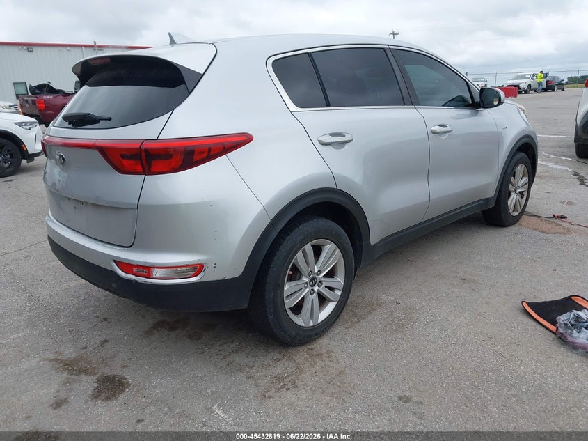 2018 Kia Sportage VIN KNDPMCACXJ7337779 IAAI salvage auction — FRONT END, Salvage (Missouri), sold $1,550 on 2026-08-02 (photo 4)