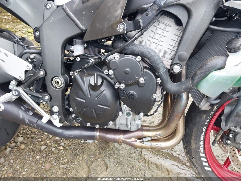 2025 Kawasaki Zx VIN JKBZXJK10SA011324 IAAI salvage auction — ALL OVER, Salvage (Pennsylvania), sold $1,400 on 2026-07-15 (photo 8)