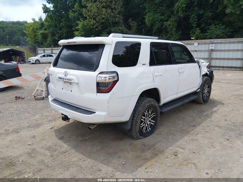 2014 Toyota 4runner VIN JTEBU5JR7E5158199 IAAI salvage auction — RIGHT SIDE, Salvage Title, sold $7,300 on 2026-07-22 (photo 4)