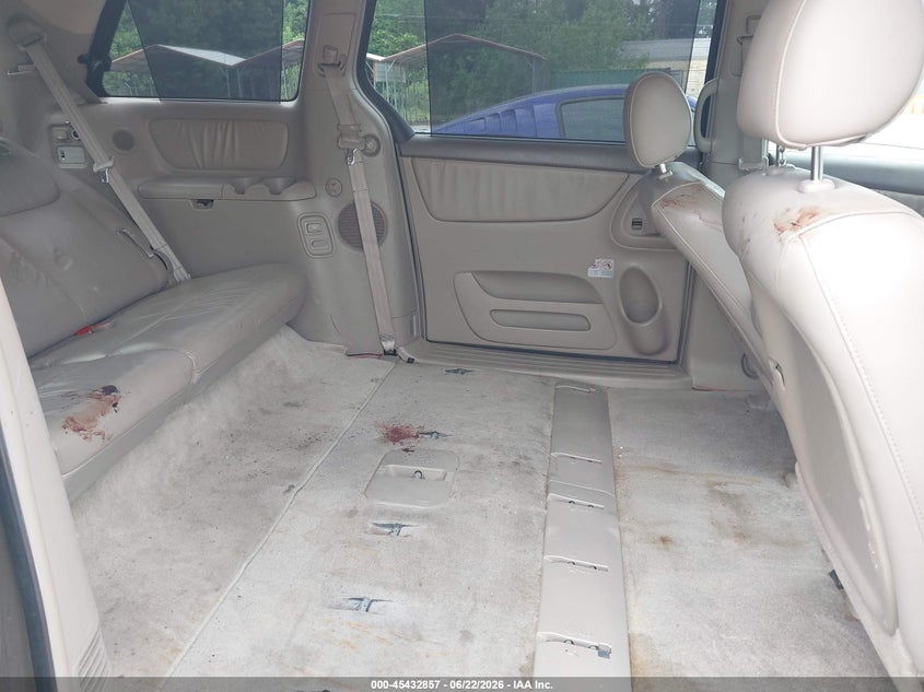 2006 Toyota Sienna VIN 5TDZA22C26S554167 IAAI salvage auction — BIOHAZARD/CHEMICAL, Salvage - Greater Than 75% (Maryland), sold $175 on 2026-07-21 (photo 8)