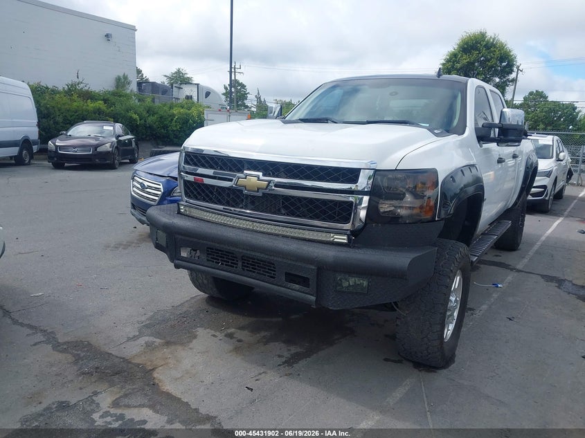 2013 Chevrolet Silverado VIN 1GC1KXCG3DF221353 IAAI salvage auction — UNKNOWN, Salvage Rebuilt (North Carolina), sold $1,875 on 2026-07-09 (photo 2)
