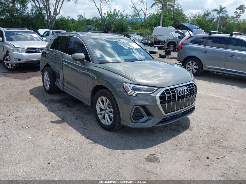 2025 Audi Q3 VIN WA1DECF34S1035301 — IAAI salvage auction photo