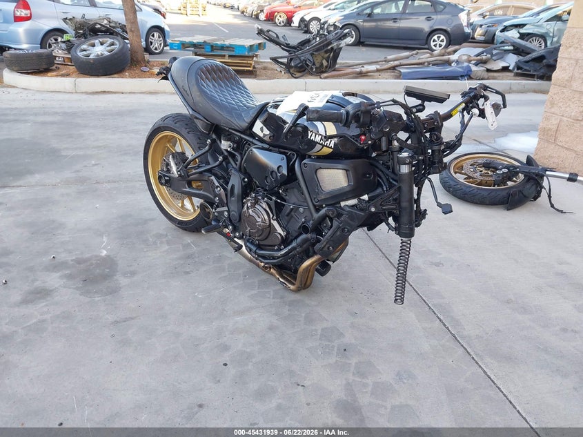 2024 Yamaha VIN JYARM42Y5RA001153 IAAI salvage auction — FRONT & REAR, Salvage Title, sold $950 on 2026-07-31 (photo 1)