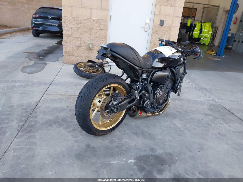 2024 Yamaha VIN JYARM42Y5RA001153 IAAI salvage auction — FRONT & REAR, Salvage Title, sold $950 on 2026-07-31 (photo 4)