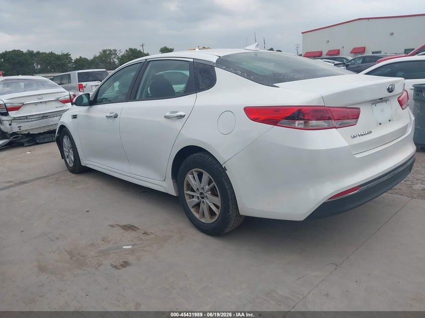 2018 Kia Optima VIN 5XXGT4L39JG199813 IAAI salvage auction — RIGHT SIDE, Salvage (Texas), sold $1,450 on 2026-07-28 (photo 3)