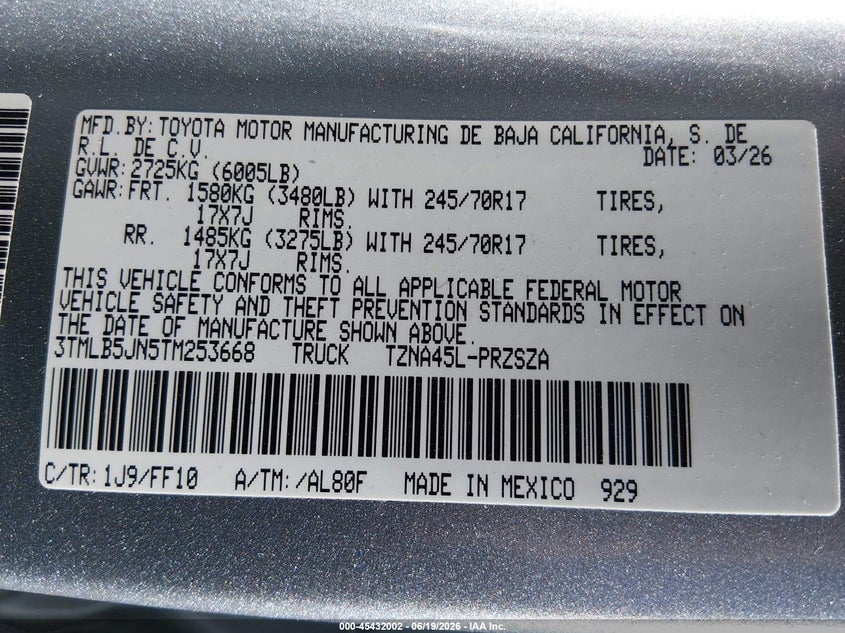 2026 Toyota Tacoma VIN 3TMLB5JN5TM253668 IAAI salvage auction — RIGHT FRONT, Salvage Title, sold $18,000 on 2026-07-31 (photo 9)