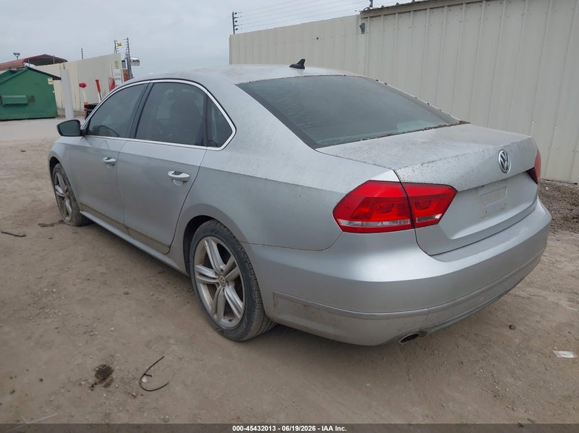 2014 Volkswagen Passat VIN 1VWCN7A33EC109460 IAAI salvage auction — NORMAL WEAR, Original (Texas), sold $2,450 on 2026-07-06 (photo 3)