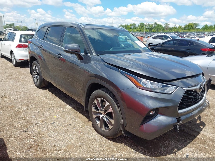 2020 Toyota Highlander VIN 5TDGZRBH5LS005627 IAAI salvage auction — FRONT END, Salvage (Illinois), sold $12,800 on 2026-07-29 (photo 1)