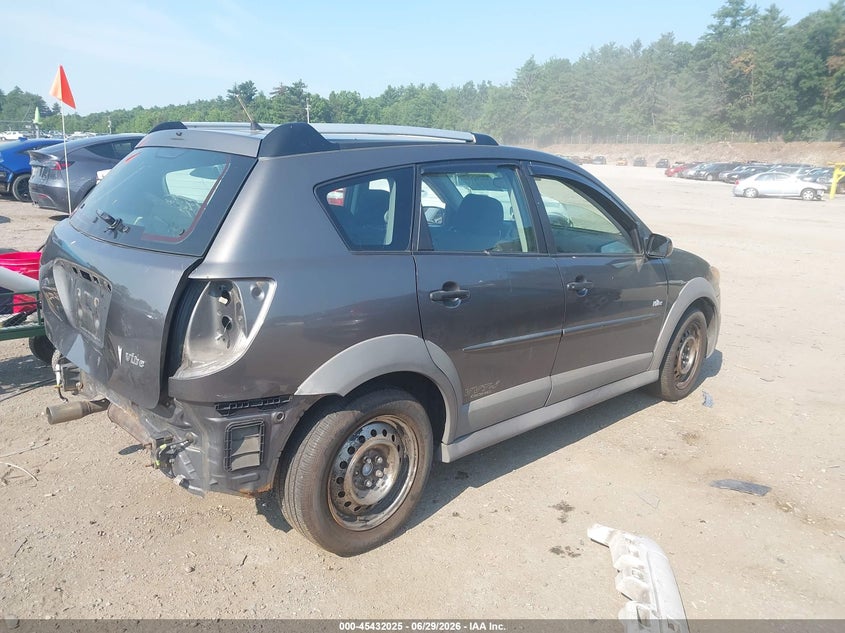 2005 Pontiac Vibe VIN 5Y2SL63885Z481056 IAAI salvage auction — REAR END, Clear (Massachusetts), sold $400 on 2026-07-10 (photo 4)