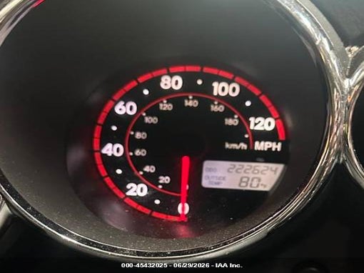 2005 Pontiac Vibe VIN 5Y2SL63885Z481056 IAAI salvage auction — REAR END, Clear (Massachusetts), sold $400 on 2026-07-10 (photo 7)