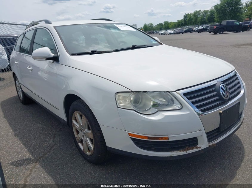 2007 Volkswagen Passat VIN WVWLK93C07E007495 IAAI salvage auction — LEFT SIDE, Clear (New Jersey), sold $425 on 2026-07-17 (photo 1)
