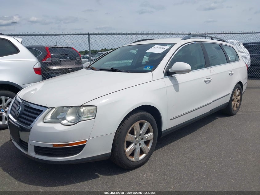 2007 Volkswagen Passat VIN WVWLK93C07E007495 IAAI salvage auction — LEFT SIDE, Clear (New Jersey), sold $425 on 2026-07-17 (photo 2)