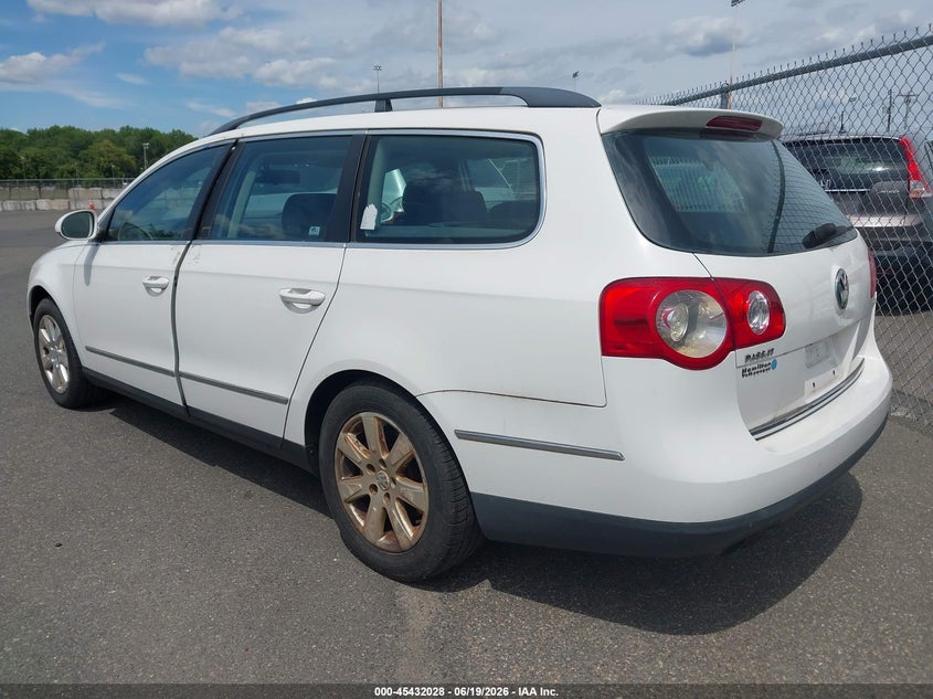 2007 Volkswagen Passat VIN WVWLK93C07E007495 IAAI salvage auction — LEFT SIDE, Clear (New Jersey), sold $425 on 2026-07-17 (photo 3)