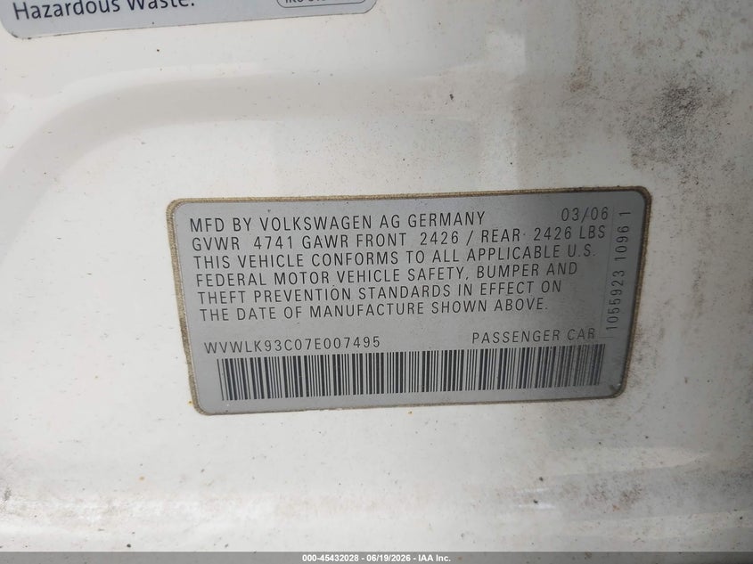 2007 Volkswagen Passat VIN WVWLK93C07E007495 IAAI salvage auction — LEFT SIDE, Clear (New Jersey), sold $425 on 2026-07-17 (photo 9)