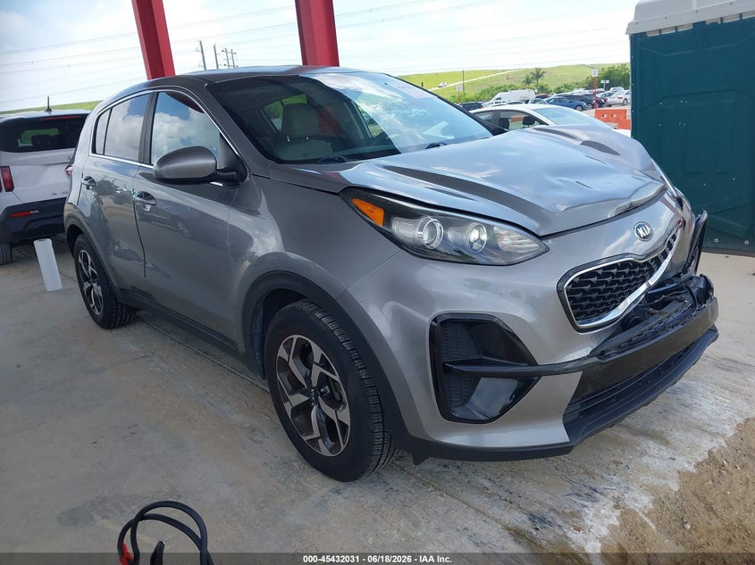 2020 Kia Sportage VIN KNDPM3AC0L7812584 IAAI salvage auction — FRONT END, Salvage Title, sold $3,550 on 2026-07-18 (photo 1)