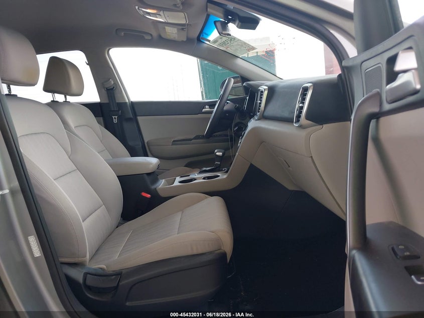 2020 Kia Sportage VIN KNDPM3AC0L7812584 IAAI salvage auction — FRONT END, Salvage Title, sold $3,550 on 2026-07-18 (photo 5)