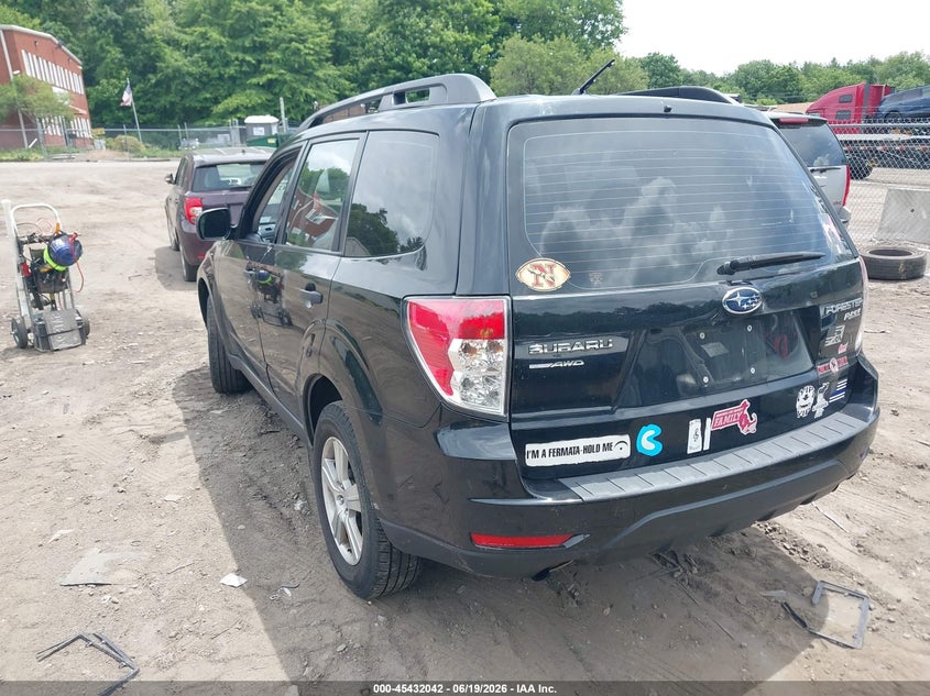 2012 Subaru Forester VIN JF2SHABC8CG430998 IAAI salvage auction — NORMAL WEAR, Clear (Massachusetts), sold $400 on 2026-07-21 (photo 3)