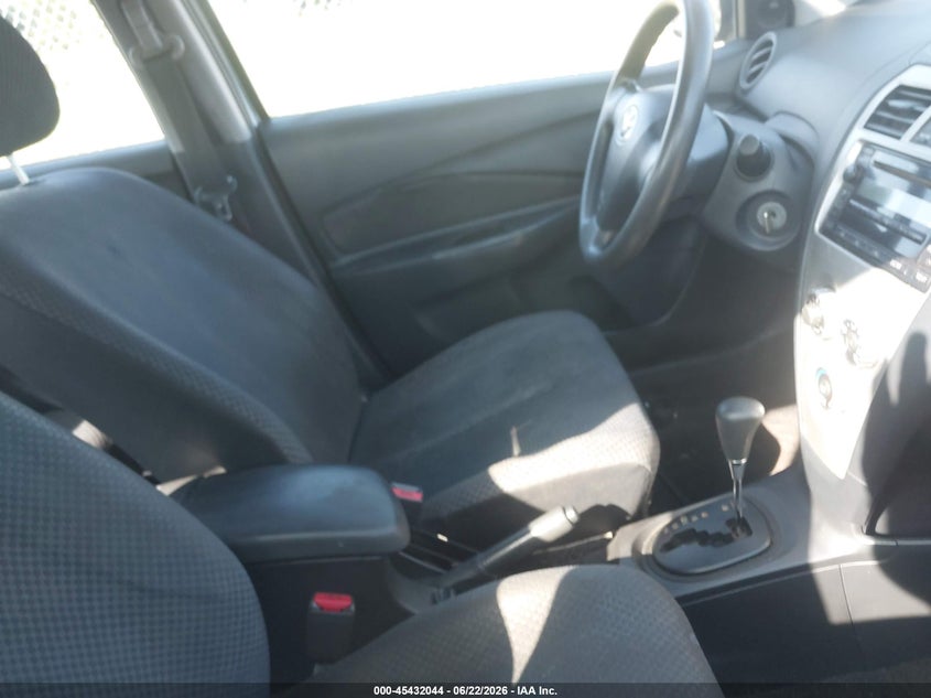 2007 Toyota Yaris VIN JTDBT923871055800 IAAI salvage auction — NORMAL WEAR, Clear (South Carolina), sold $1,200 on 2026-07-14 (photo 5)