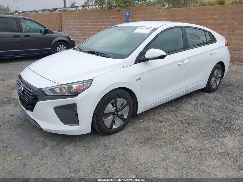 2019 Hyundai Ioniq hybrid VIN KMHC65LC0KU107989 IAAI salvage auction — NORMAL WEAR, Sf97 (California), sold $7,500 on 2026-07-28 (photo 2)