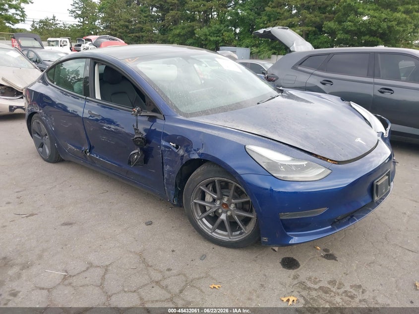 2023 Tesla Model 3 VIN 5YJ3E1EAXPF508512 IAAI salvage auction — LEFT & RIGHT, Salvage Title, sold $25 on 2026-07-21 (photo 1)