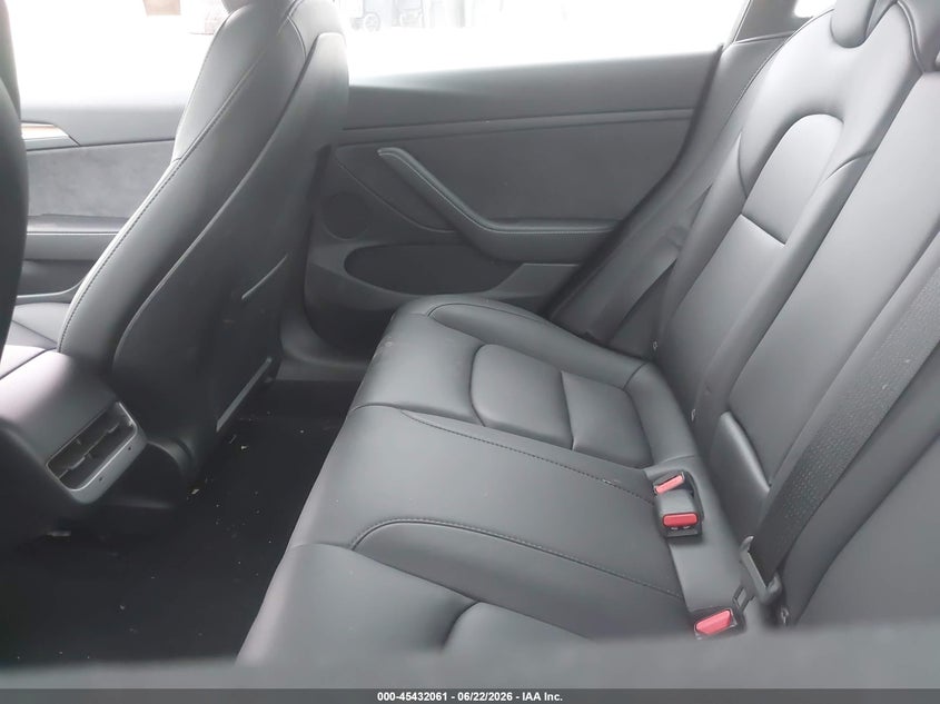 2023 Tesla Model 3 VIN 5YJ3E1EAXPF508512 IAAI salvage auction — LEFT & RIGHT, Salvage Title, sold $25 on 2026-07-21 (photo 8)