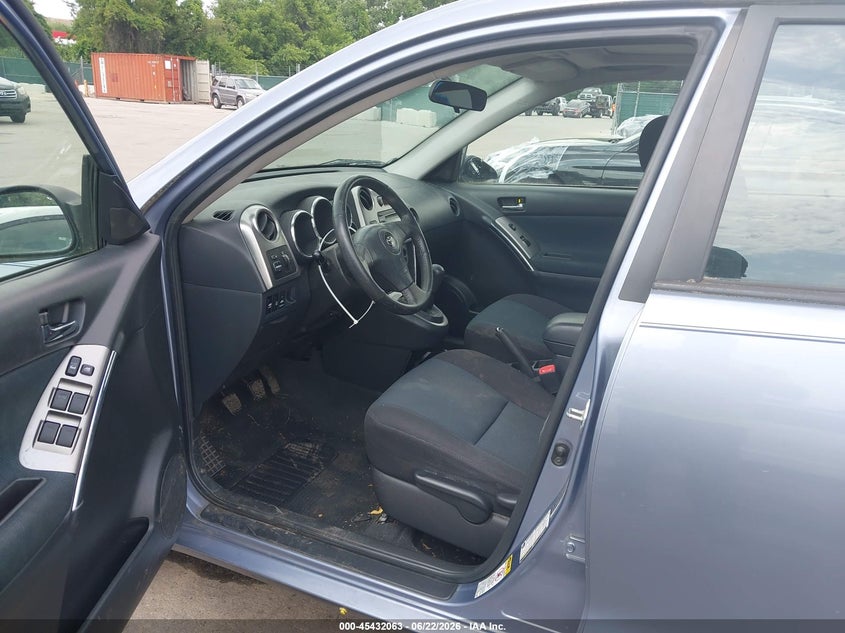 2007 Toyota Matrix VIN 2T1KR30E27C654557 IAAI salvage auction — RIGHT FRONT, Salvage - Greater Than 75% (Maryland), sold $775 on 2026-07-09 (photo 5)
