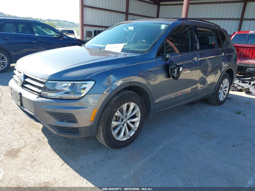 2020 Volkswagen Tiguan VIN 3VV0B7AX0LM158968 IAAI salvage auction — SIDE, Salvage (Missouri), sold $4,100 on 2026-07-10 (photo 2)