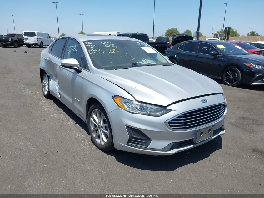 2019 Ford Fusion VIN 3FA6P0LU7KR135120 IAAI salvage auction — RIGHT SIDE, Salvage Certificate (California), sold $875 on 2026-07-31 (photo 1)