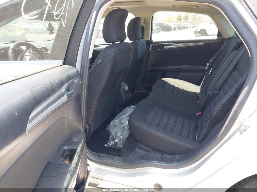 2019 Ford Fusion VIN 3FA6P0LU7KR135120 IAAI salvage auction — RIGHT SIDE, Salvage Certificate (California), sold $875 on 2026-07-31 (photo 8)